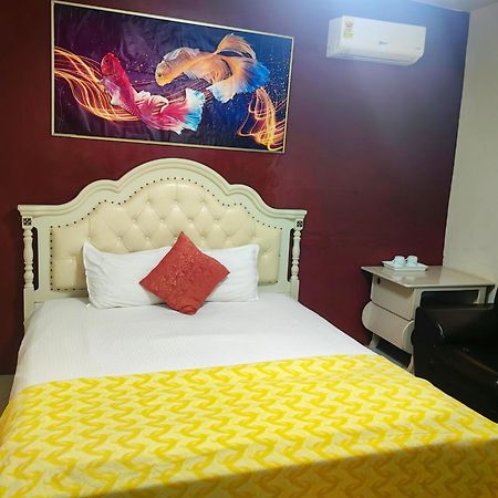 Hongyuanprimierhotel Accra Buitenkant foto