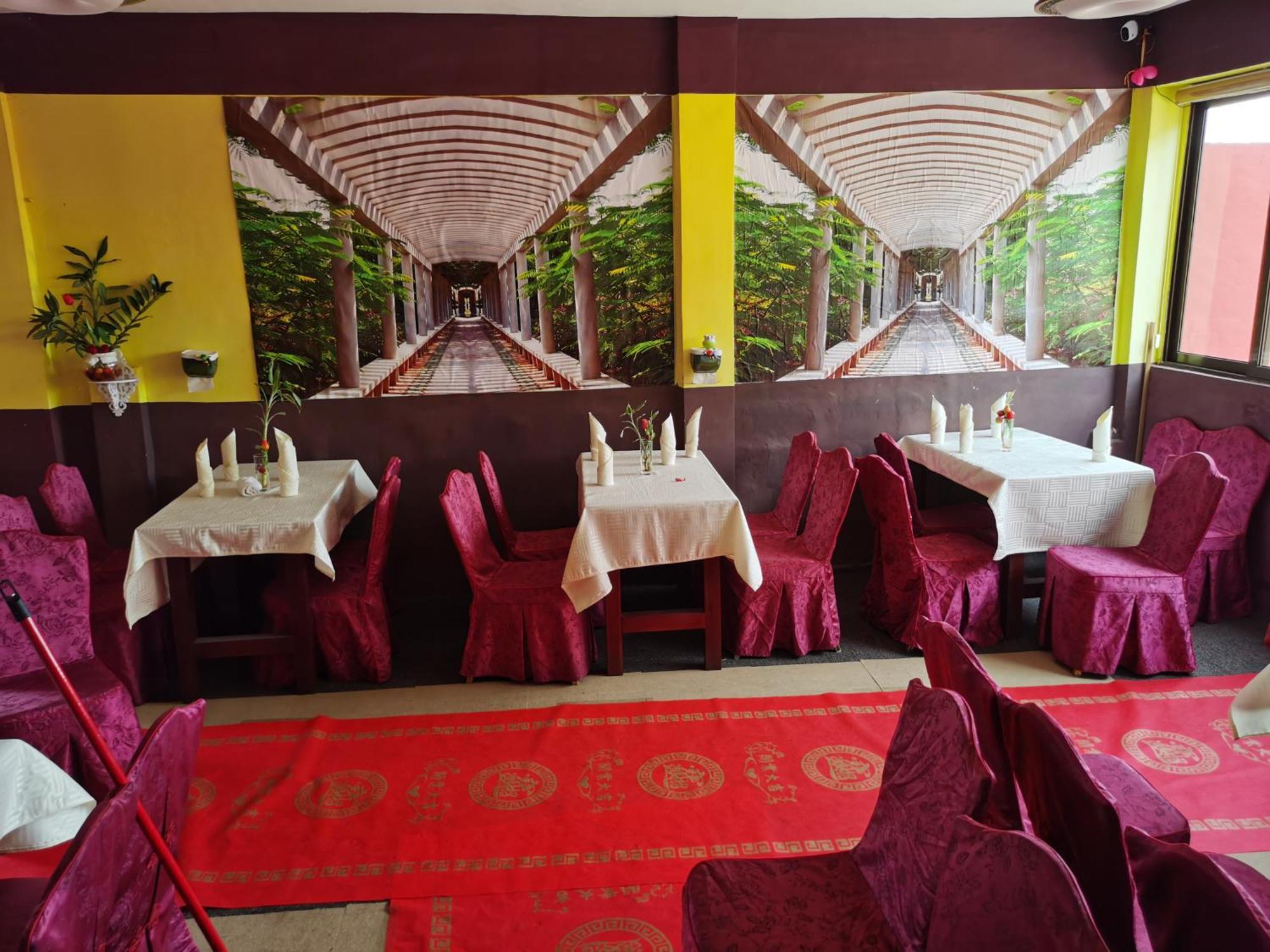 Hongyuanprimierhotel Accra Buitenkant foto