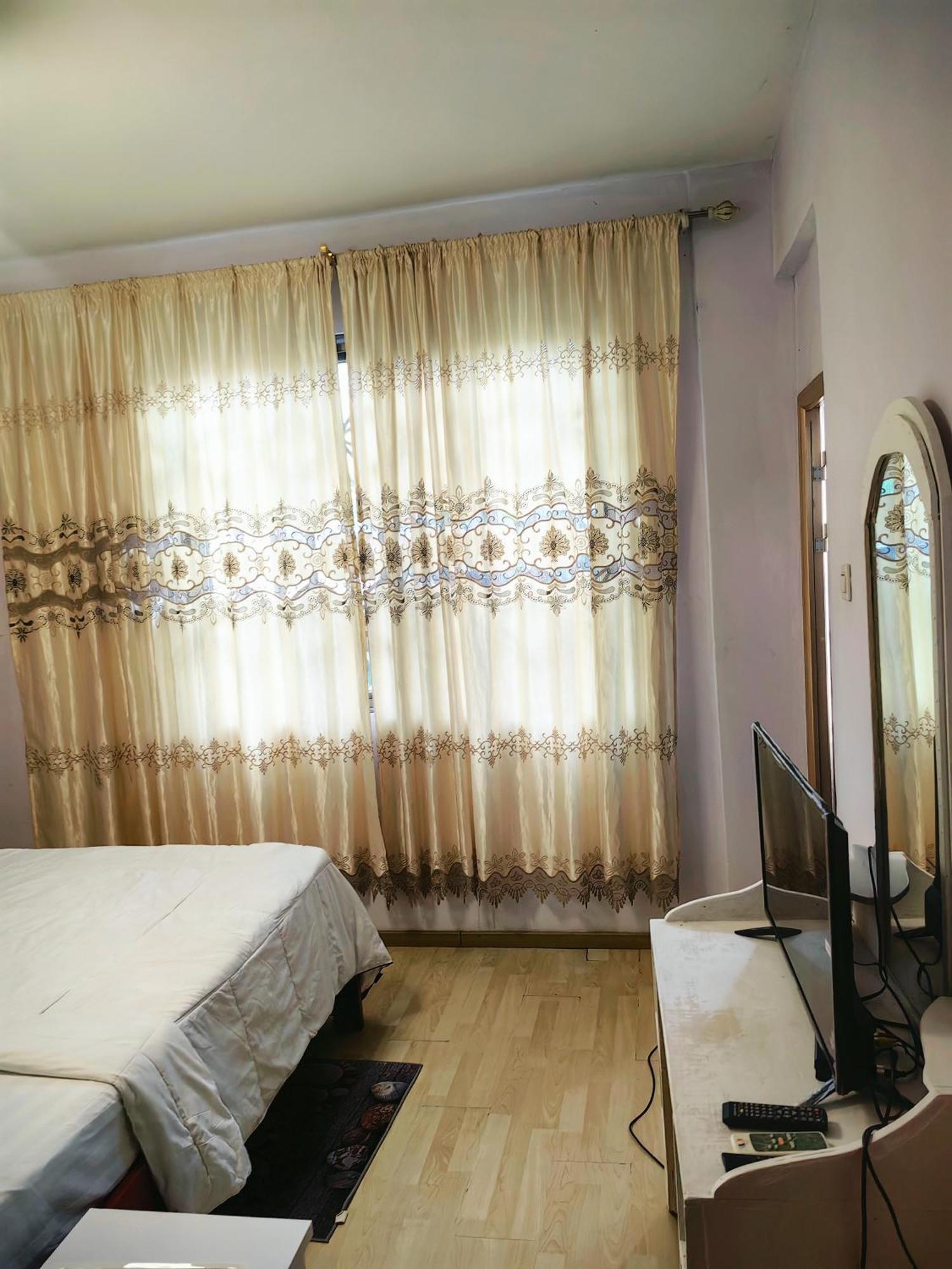 Hongyuanprimierhotel Accra Buitenkant foto