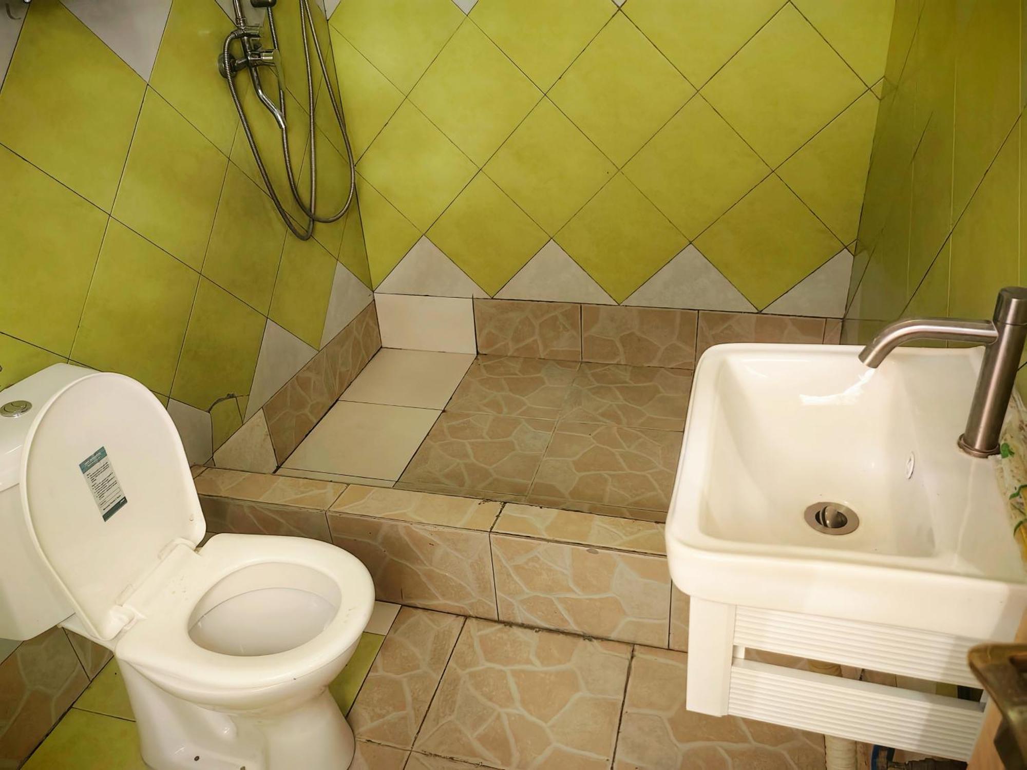 Hongyuanprimierhotel Accra Buitenkant foto
