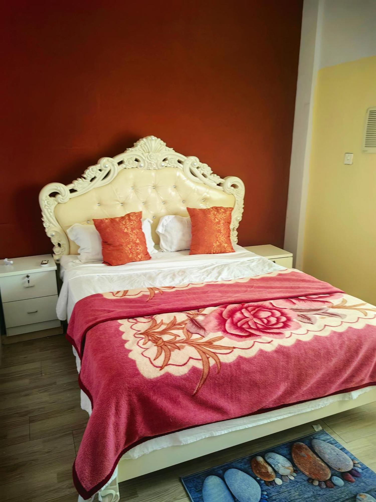 Hongyuanprimierhotel Accra Buitenkant foto
